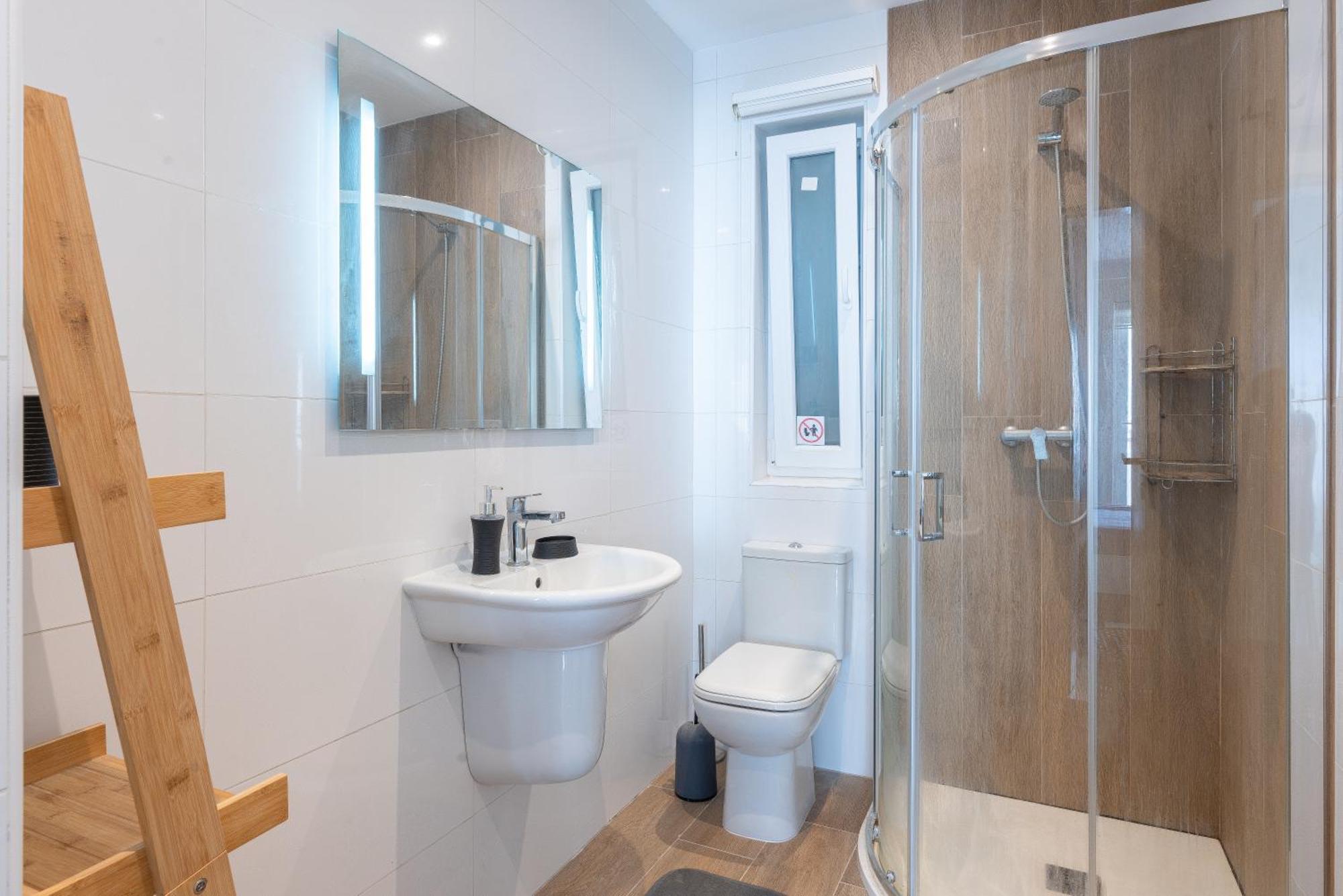 Modern & Luxurious Apartment - Prime Location St. Paul's Bay Ngoại thất bức ảnh