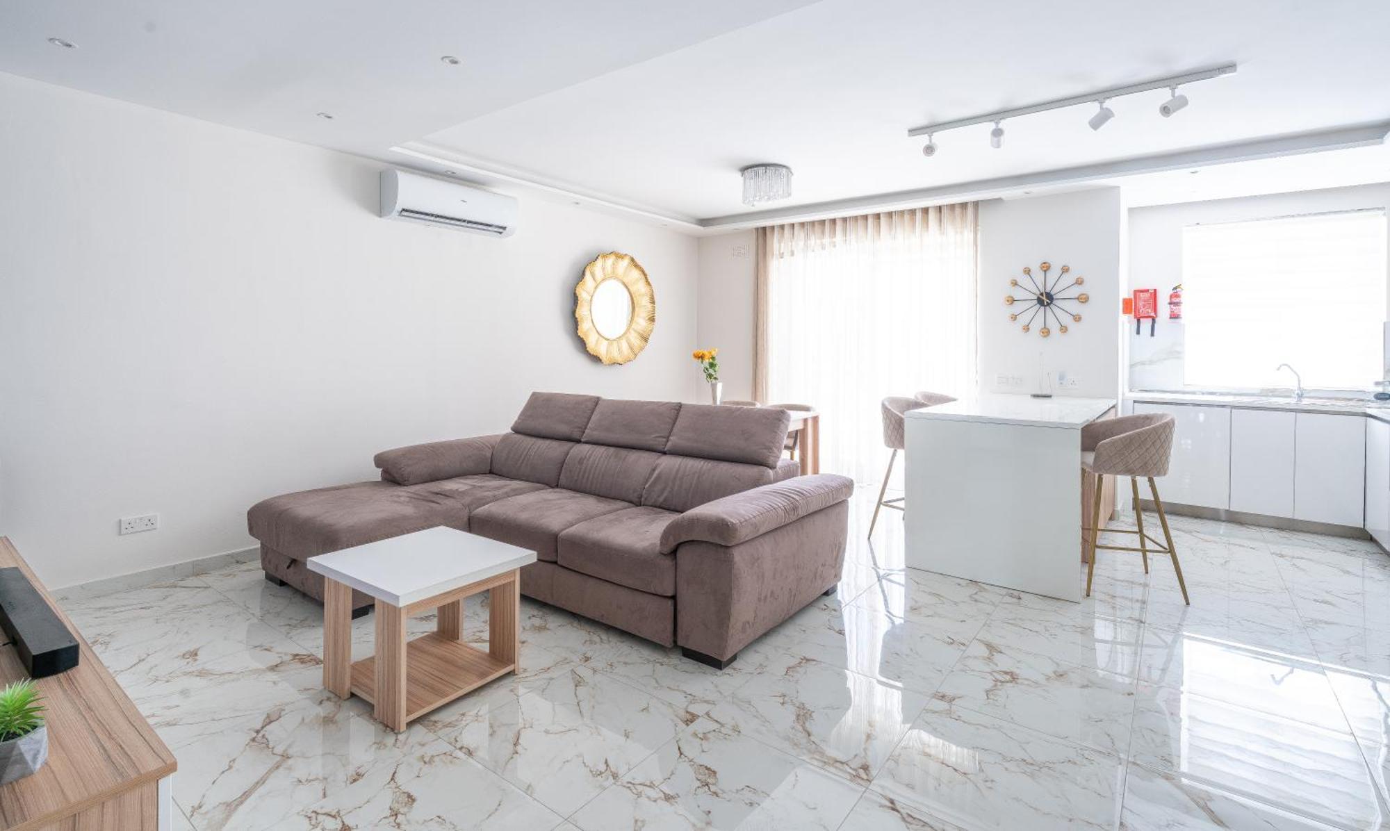 Modern & Luxurious Apartment - Prime Location St. Paul's Bay Ngoại thất bức ảnh